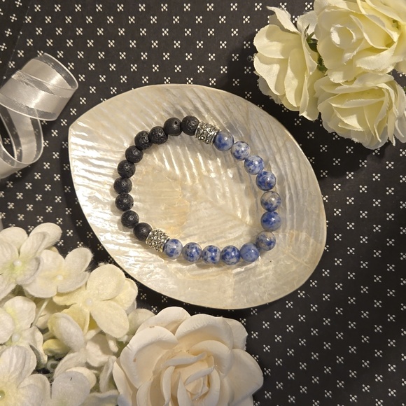 Blue Sodalite Natural Stone stretch Bracelet NWOT - Picture 1 of 7